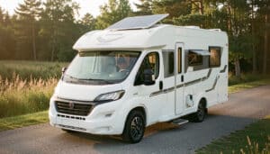 Panneau solaire 100 W pour camping-car : bien choisir
